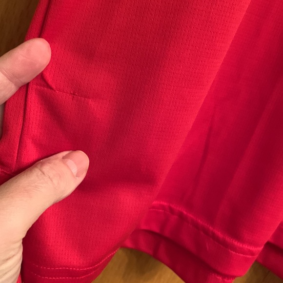 Adidas climachill men Wisconsin Badgers mesh COOLING polo 3 button shirt XL GUC - Picture 11 of 11